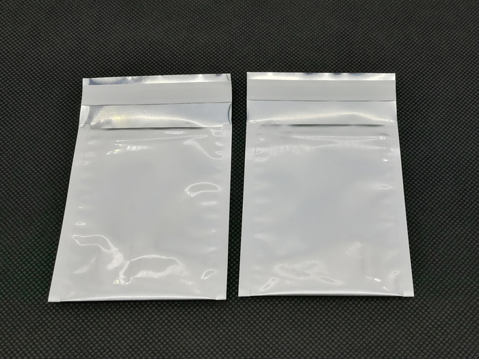 Aluminum foil envelope sticking bag